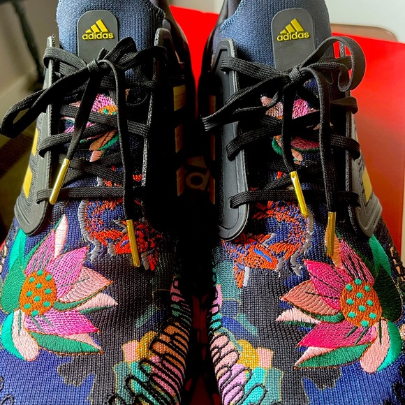 COPY - MINT condition, rare Chinese New Year Adidas Ultraboost. - Picture 4 of 9